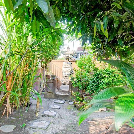 Oyo Life 93284 Kos Cendana Raya Hotel Mataram Buitenkant foto